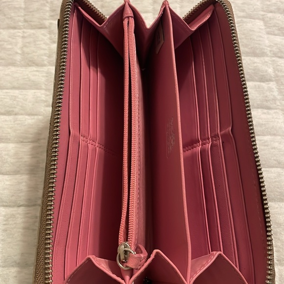 Coach Brown and Red Geometric Pattern Wallet - Picture 4 of 4